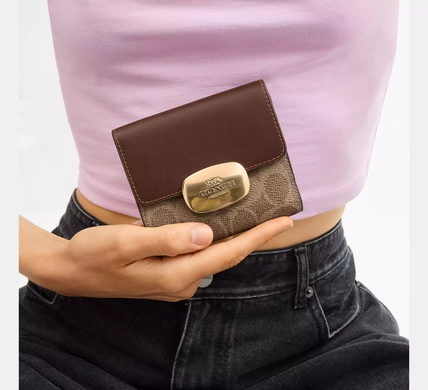 Coach Eliza Small Wallet In Signature Canvas